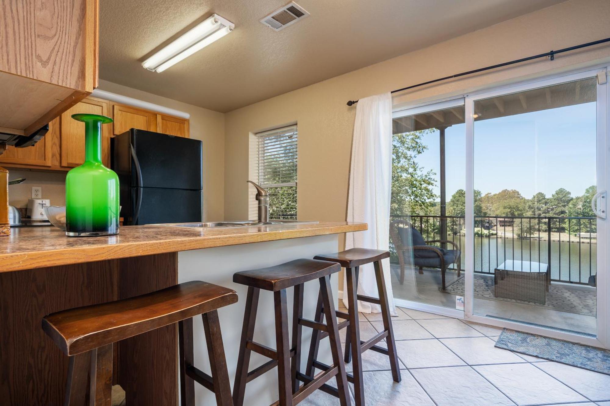 Ember'S View, Spa City Jewel- Lovely Lake Condo Hot Springs Exteriör bild